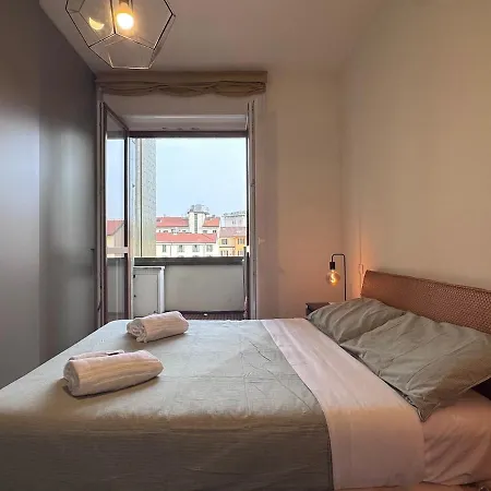 Design Big Bright Apartment *