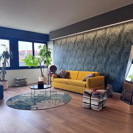 Design Big Bright Apartment *