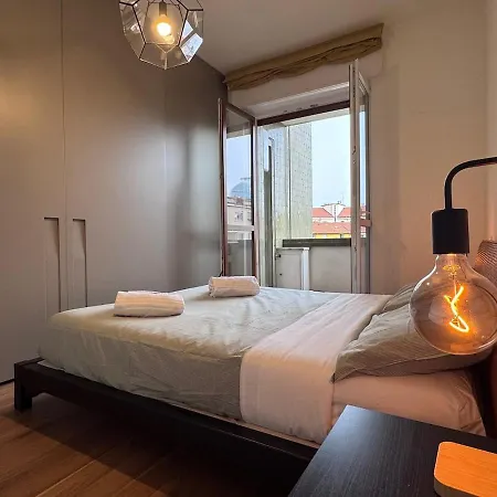 Design Big Bright Apartment Milan
