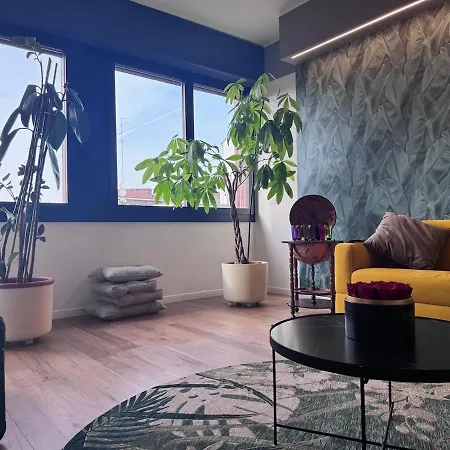 Design Big Bright Apartment *